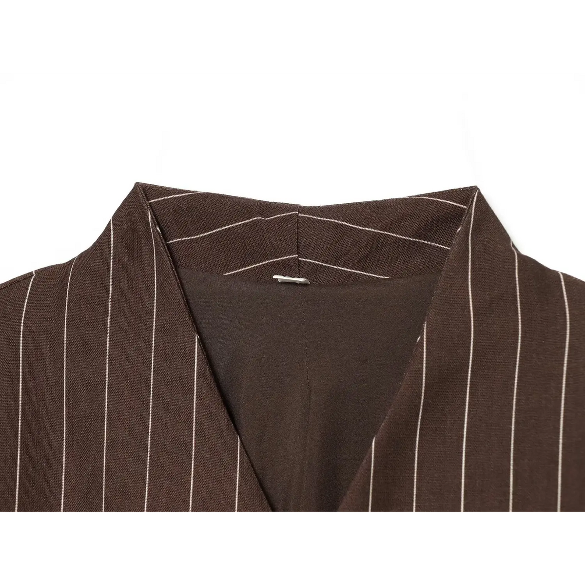 Close-up of back collar and inner lining