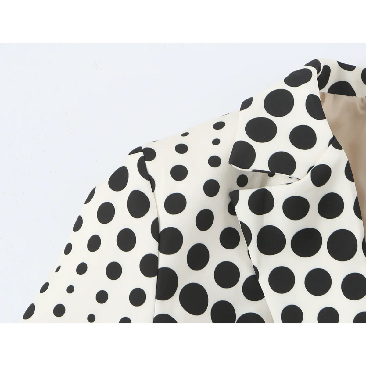 Close-up of shoulder seam and lapel detail