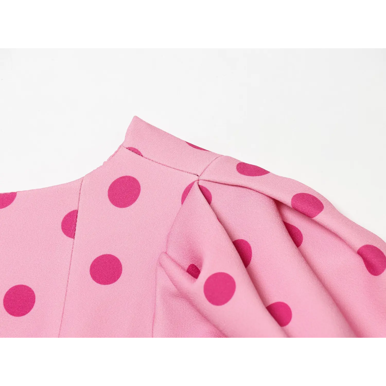 Detail shoulder pleat construction for bubble puff short sleeve, woven suiting fabric texture