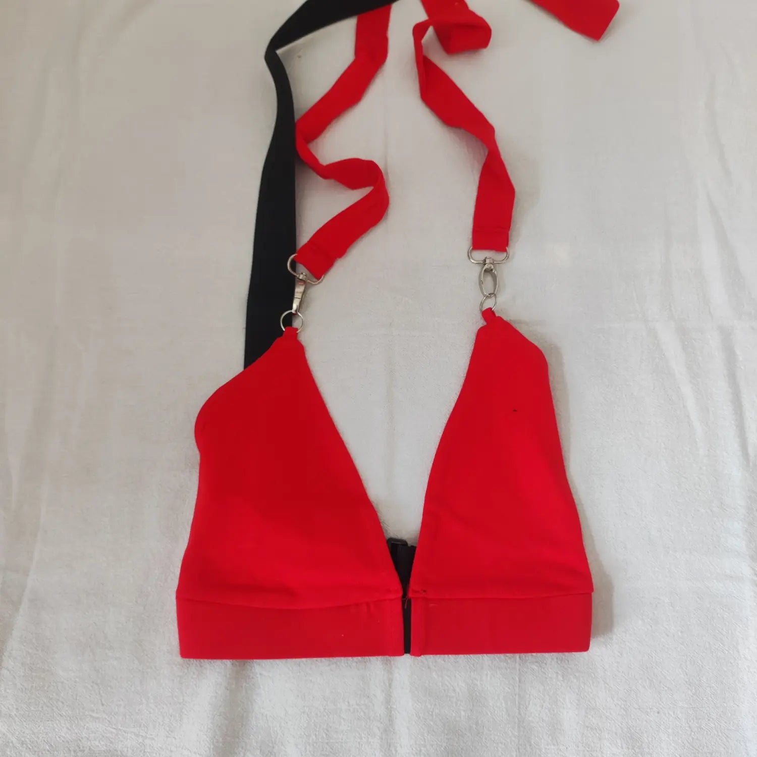 Flat lay front view red deep v triangle halter crop top with detachable shoulder straps