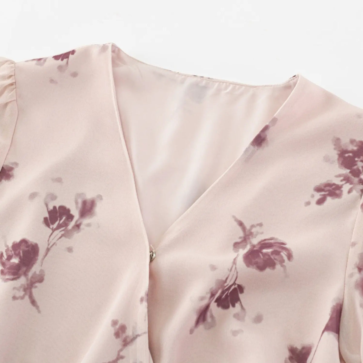 Close-up of V-neck and lining