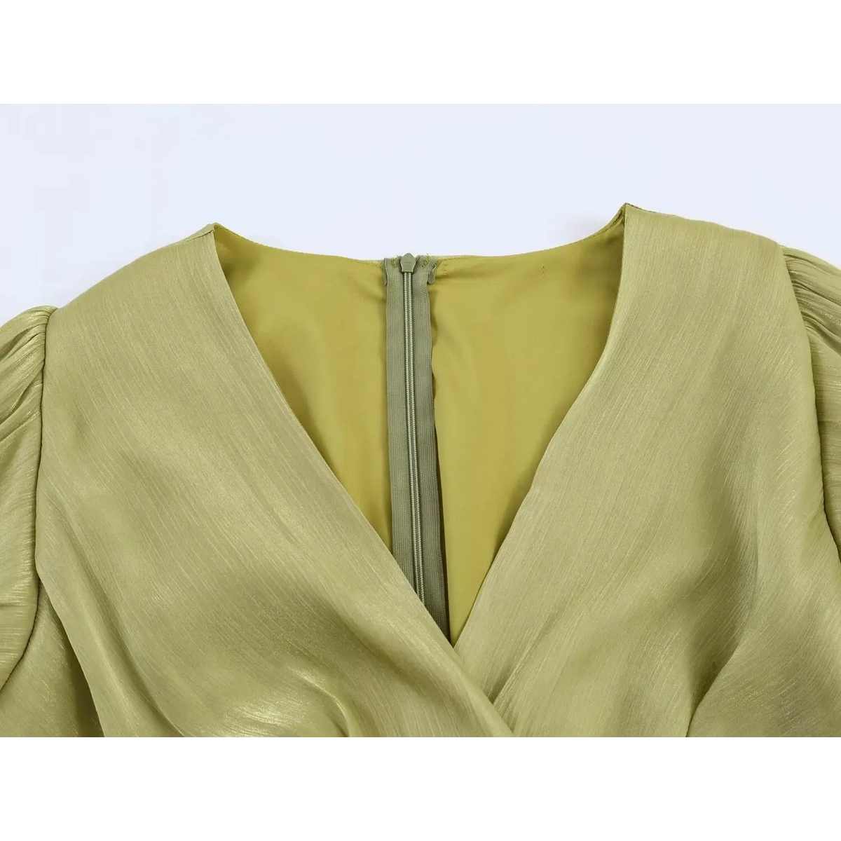 Close-up of back neckline zipper