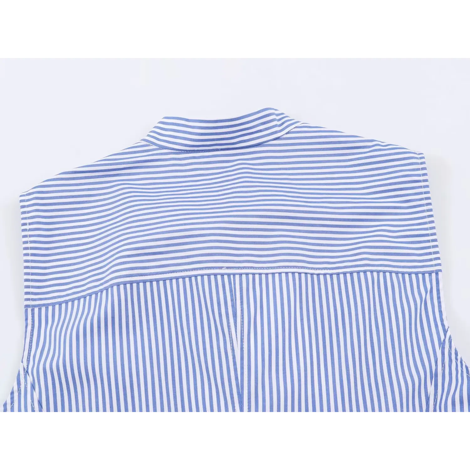 Back flat detail, contrasting horizontal stripe upper yoke, center back pleat