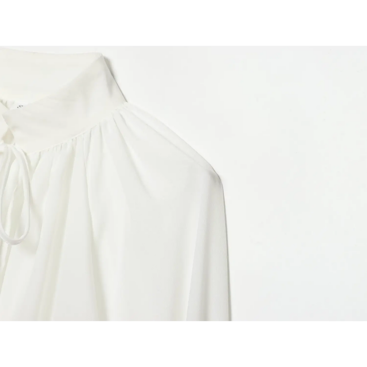 Close-up of shoulder stitching