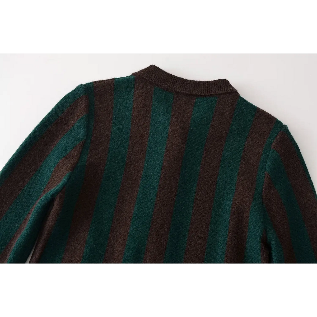 Close-up of back neckline