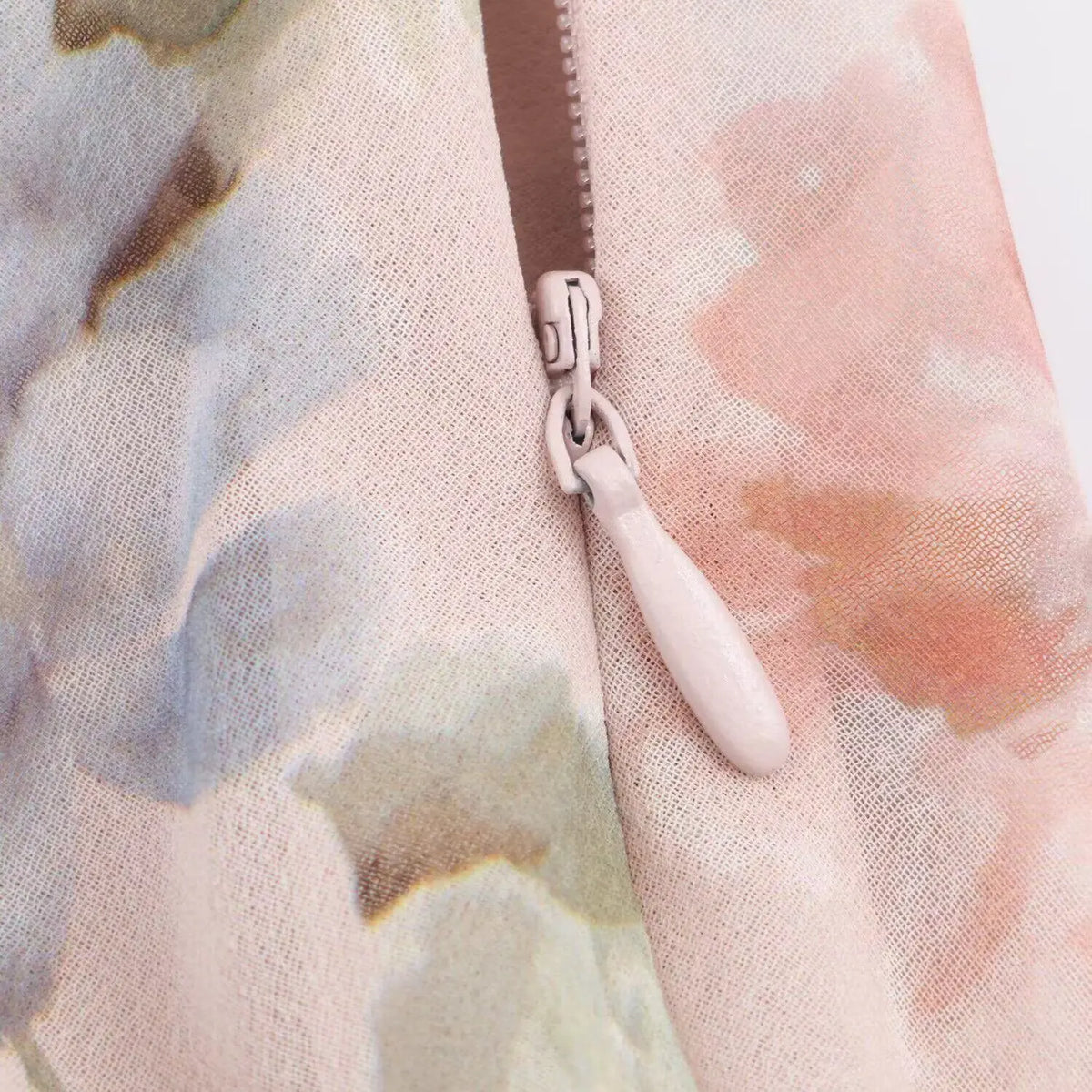 Close-up of back invisible zipper pull