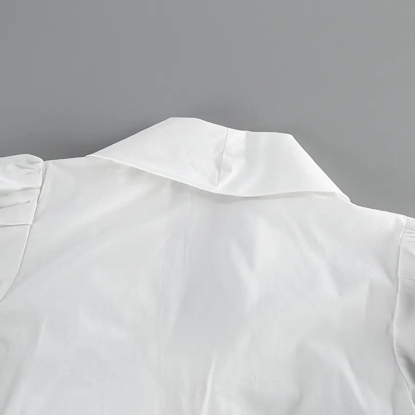 Close-up of back neckline