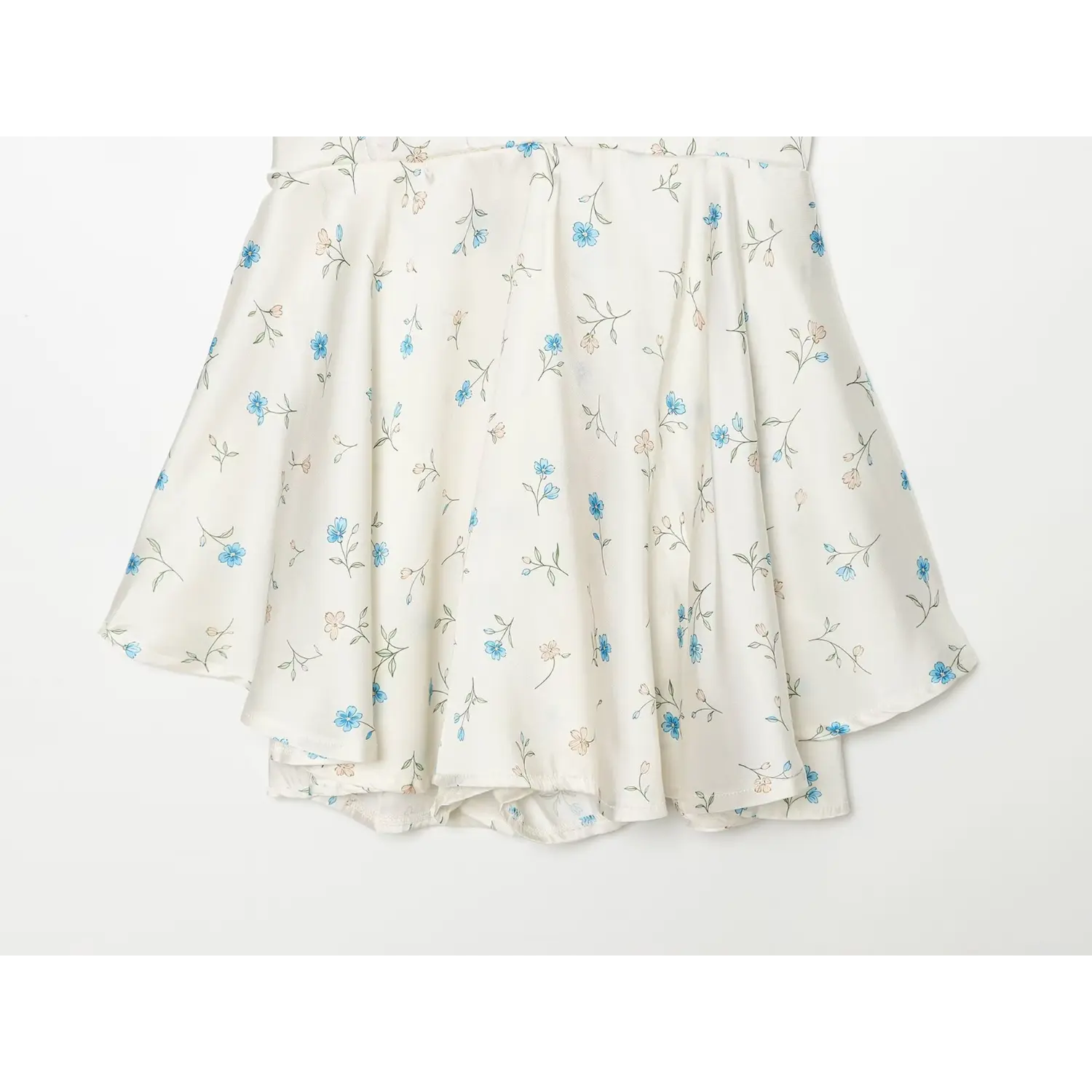 Close-up flared skirt with inner lining, flowy hem, ditsy blue flower print satin mini dress