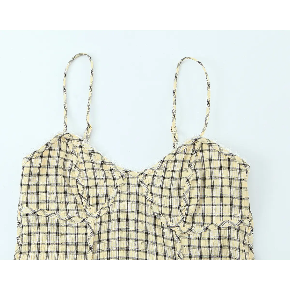 Yellow black plaid spaghetti strap camisole top, sweetheart neckline casual crop top